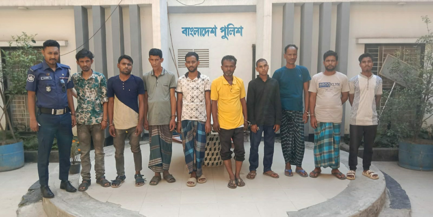 ময়মনসিংহ কোতোয়ালী মডেল থানার অভিযানে গ্রেফতার ১১
