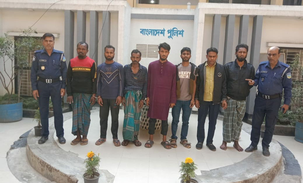 ময়মনসিংহ কোতোয়ালী মডেল থানার অভিযানে গ্রেফতার ০৮ জন।