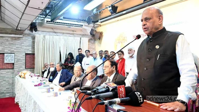 ঢাকা মেডিকেলের শিক্ষার্থীদের নোবেল দেওয়া উচিত: স্বাস্থ্যমন্ত্রী