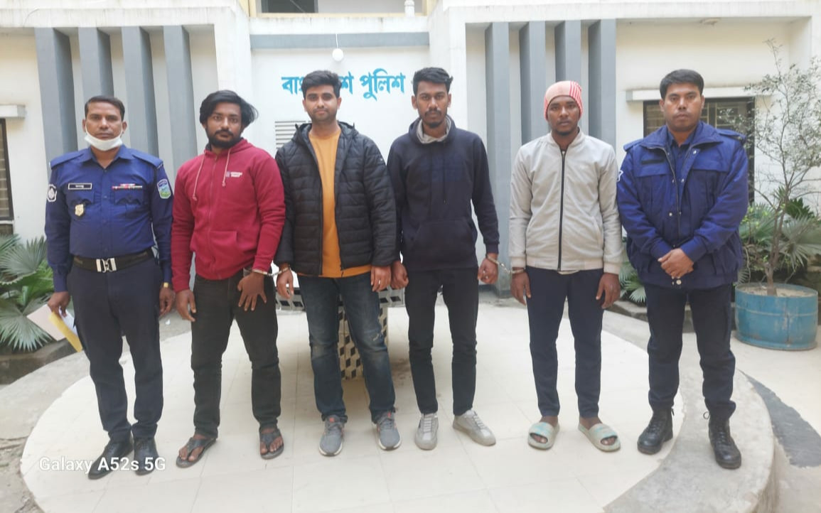 ময়মনসিংহ কোতোয়ালী মডেল থানার অভিযানে  গ্রেফতার-  ০৫