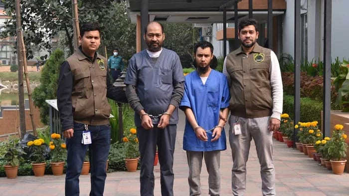 প্রধানমন্ত্রীকে হত্যার হুমকি: সৌদি থেকে আটকের পর যুবদলের দুজনকে ঢাকায় ফেরত