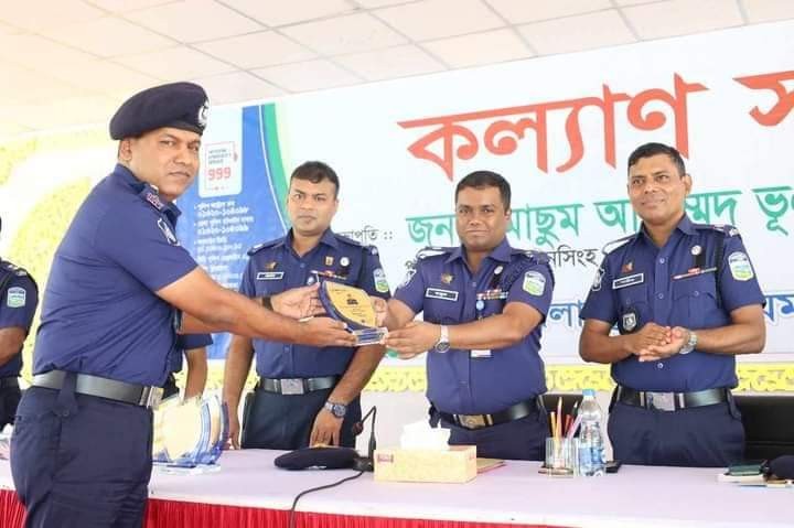 ময়মনসিংহে শ্রেষ্ঠ ওসি কোতোয়ালি মডেল  থানার শাহ কামাল আকন্দ