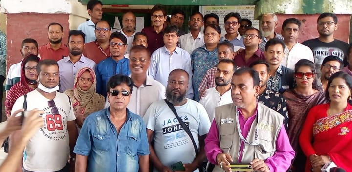 ময়মনসিংহ প্রেসক্লাব সংস্কার দাবিতে কমিটি বিলুপ্ত করে আল্টিমেটাম