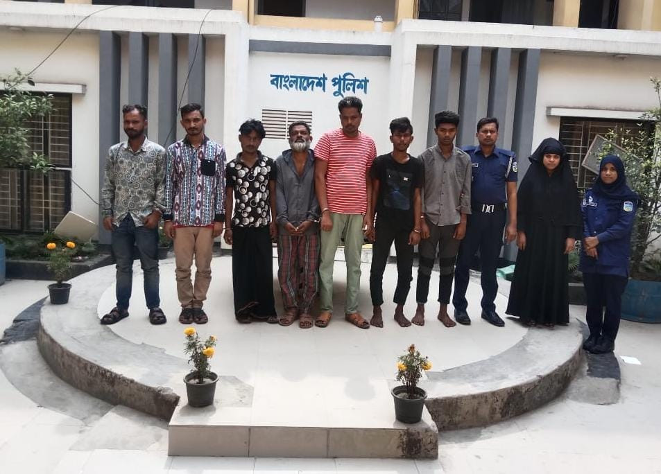 ময়মনসিংহ কোতোয়ালী মডেল থানার অভিযানে  গ্রেফতার ১৩