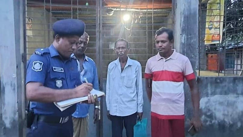 ময়মনসিংহের ১নং ফাঁড়ি থেকে মাদক নির্মুলসহ দুর্গাপূজাকে ঘিরে ইনচার্জ ওয়াজেদ আলীর হুঁশিয়ারি