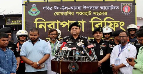 চামড়া ব্যবসা নিয়ে সিন্ডিকেট বরদাস্ত করা হবে না
