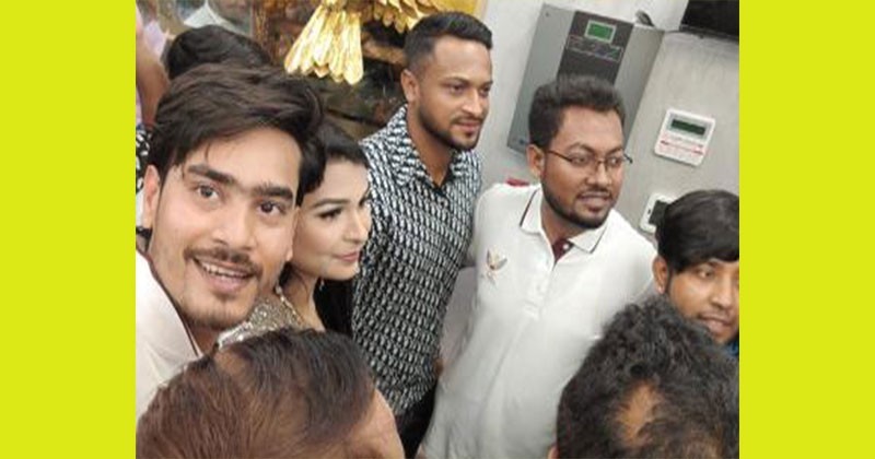 স্বর্ণের দোকান উদ্বোধন করতে আবারো দুবাই যাচ্ছেন সাকিব আল হাসান