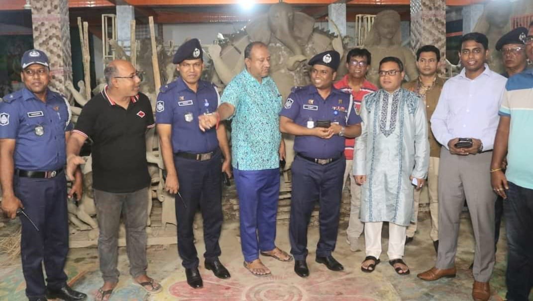 সাম্প্রদায়িক সম্প্রীতি বিনষ্টের চেষ্টা করলে বিন্দুমাত্র ছাড় নেই- ডিসি মোস্তাফিজার রহমান