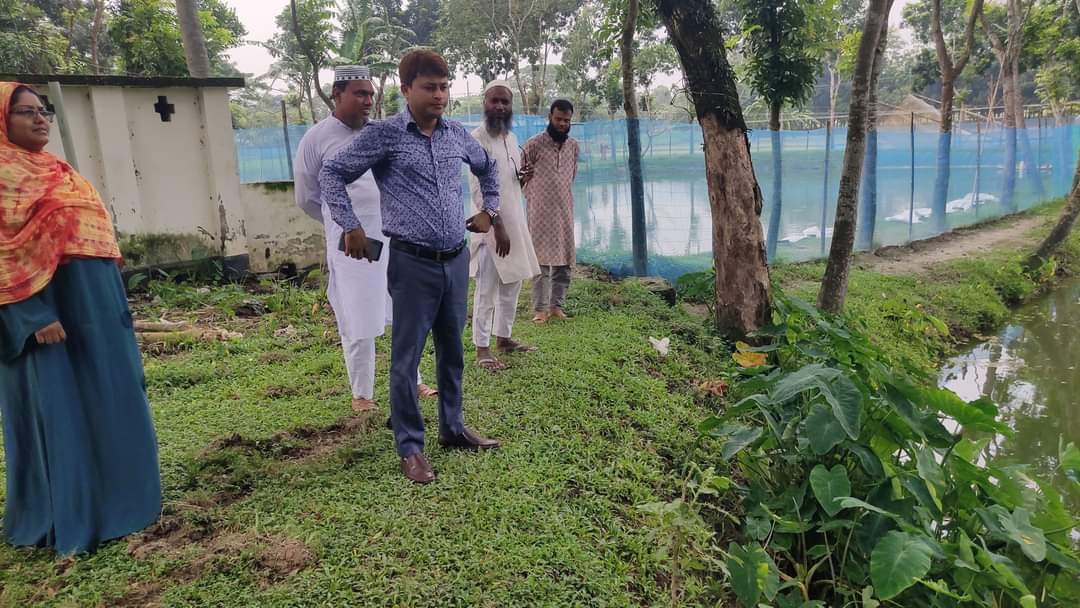 প্রাথমিক বিদ্যালয়ের জমি অবৈধ দখল মুক্ত করতে সচেষ্ট তারাকান্দার ইউএনও
