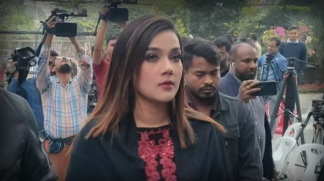নির্বাচনী আচরণ-বিধি লঙ্গনে চিত্র নায়িকা মাহিয়া মাহি শোকজ