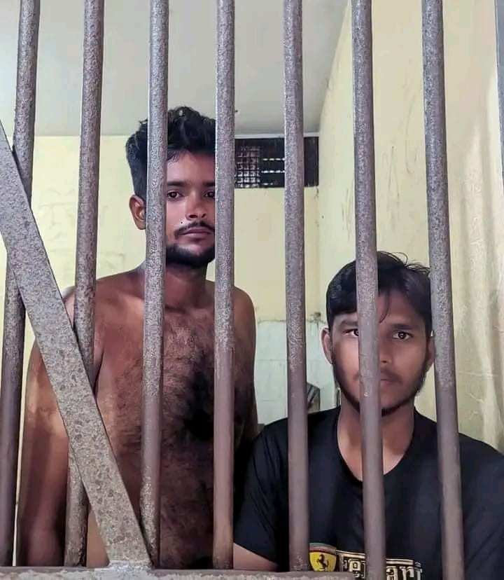সিএনজি থেকে অবৈধ চাঁদা আদায়কালে হাতে নাতে চাঁদাবাজদের ধরলেন ম সি ক মেয়র টিটু