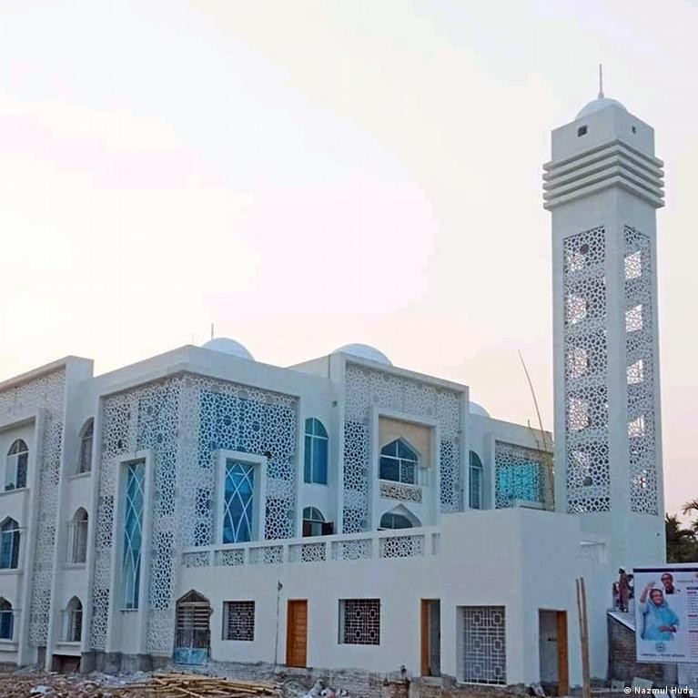 রাষ্ট্রীয় উদ্যোগে মডেল মসজিদ নির্মাণের ইতিহাস